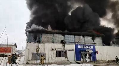 Мэр Красноярска подтвердил гибель четырех человек при пожаре на складе