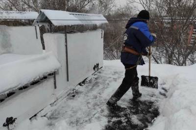 136 кровель домов очистили от снега в Ульяновске за день