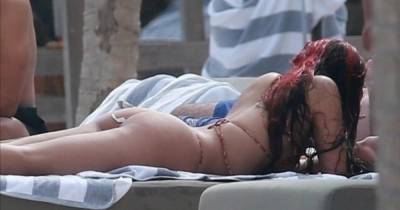 Дочь Мадонны попала на фото в ультраоткровенном бикини
