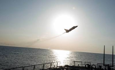 Факти (Болгария): напряженность в Черном море! Российский бомбардировщик пролетел в метрах от корабля США