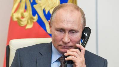 Путин провел телефонный разговор с президентом Сербии