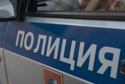 Российский полицейский оштрафовал родственников ради «палок»