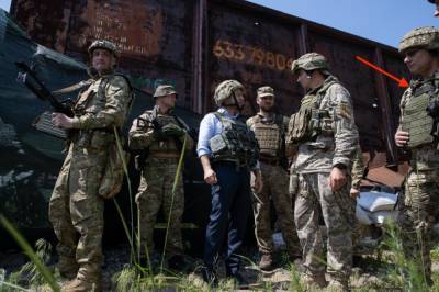 Зеленский поручил проверить боеготовность карателей, когда в Киеве обсуждают план оккупации Донбасса