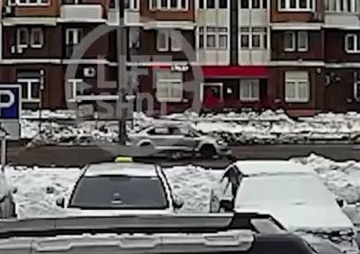 В Москве водитель сбил детей на пешеходном переходе