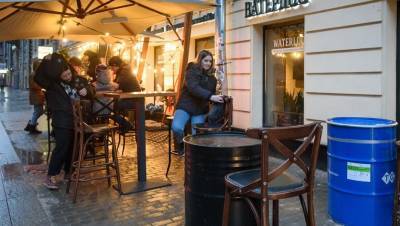 Петербуржцы стали чаще оставлять чаевые после снятия ограничений на работу кафе