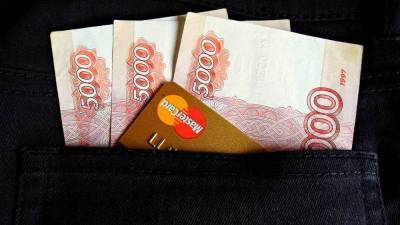 Коронакризис снизил среднее количество кредитов у россиян