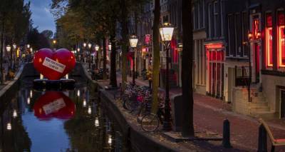Квартал красных фонарей может из центра Амстердама переехать на окраину
