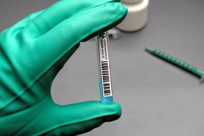 Некоторым петербуржцам отказывают в вакцинации от коронавируса