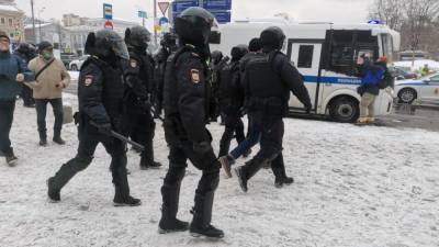 Суд назначил обязательные работы участнику незаконного митинга в Петербурге