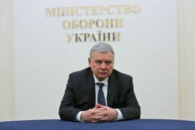 Министр обороны Таран на заседании СНБО не был, однако санкции против Козака поддерживает