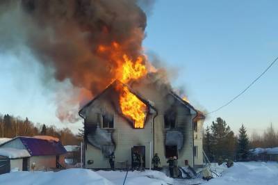Многодетный семье из сгоревшего дома в Выльгорте требуется помощь