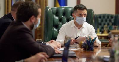 Зеленский встретился с руководителями телеканалов: в Украине нет угрозы независимым СМИ