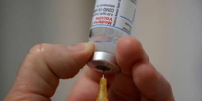 Руководство Украины может сделать прививки в числе первых, чтобы мотивировать людей — Степанов