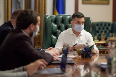 Зеленский провел встречу с руководителями украинских телеканалов