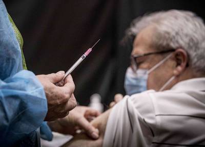 Западные СМИ отметили эффективность и безопасность вакцины "Спутник V"
