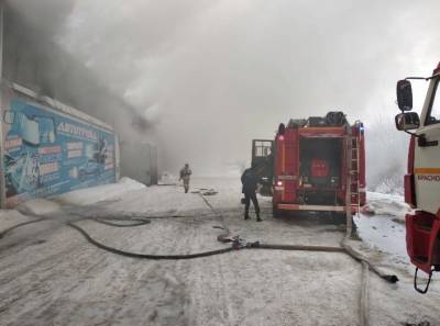 Трое спасателей погибли во время пожара в Красноярске. Возможно, им не хватило кислорода