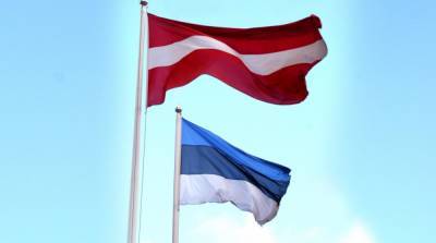 Латвия и Эстония поддержали введение санкций против каналов Медведчука