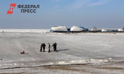 Голодающий остров: во Владивостоке под лед ушла машина с продуктами