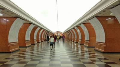 Замыкание вызвало перебои в работе "фиолетовой" ветки метро Москвы