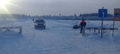 Ледовую переправу открыли для жителей поселка в Карелии (ФОТО)
