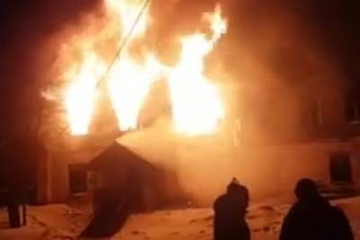 Костромские пожары: в Чухломе сгорело административное здание районной больницы