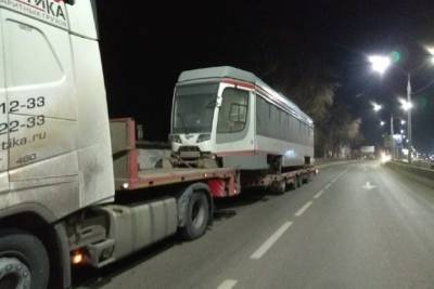 В Краснодар прибыл первый новый трамвай за 2021 год