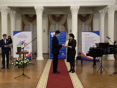 Знаковые литературные премии вручили в Ульяновской области