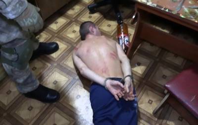 Житель Винницы угрожал взорвать гранаты в квартире с семьей
