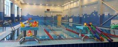 Ученик одной из школ Сургута едва не утонул в бассейне на уроке физкультуры