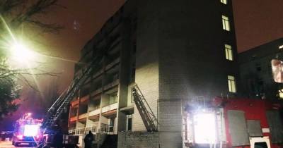 Пожар в больнице Запорожья: в городе и области объявили День траура