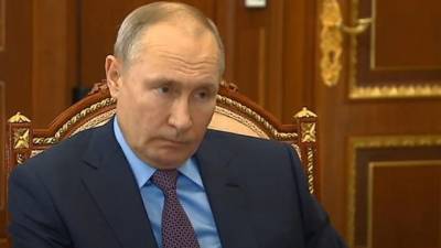 Путин призвал развивать отечественные биржевые инструменты по торговле зерном
