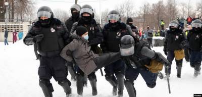 Навальнисты продолжат «белоруссизацию» беспорядков и готовятся к...