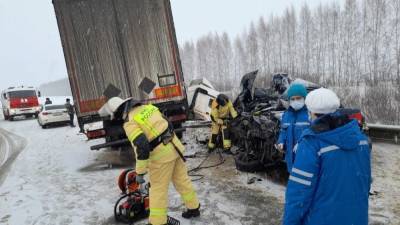 Два человека погибли в массовом ДТП с грузовиками в Мордовии