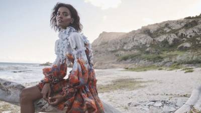 Звезда фильма "Цветок пустыни" Лия Кебеде снялась в изысканной фотосессии для Zimmermann: фото