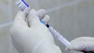 Более ста тысяч жителей Подмосковья вакцинировались от COVID-19