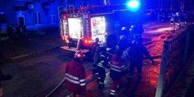«Загорелось медицинское оборудование». Главврач рассказал подробности пожара в COVID-больнице в Запорожье
