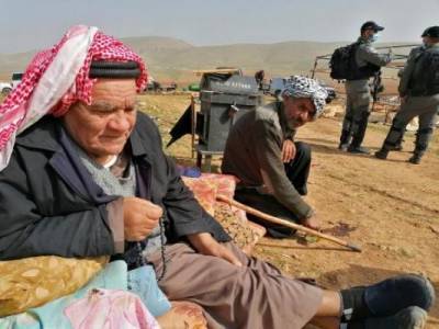 Бедуины поклялись остаться: Израиль демонтирует деревню в долине Иордана