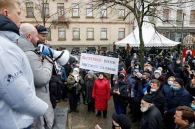 За тарифные протесты проголосовали почти 90% украинцев: соцопрос