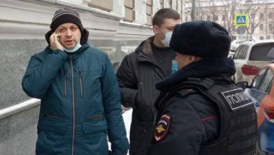 В Кремле не стали комментировать решение суда об аресте главреда «Медиазоны»
