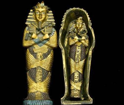 Ученые изучили историю древнеегипетской мумии в глиняной оболочке