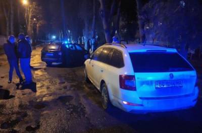 Во Львове полицейский сел пьяным за руль и устроил ДТП