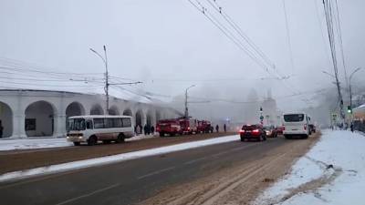 Пожар в центре Костромы мог начаться с подвала, где размещен склад