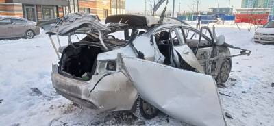 В Янино-1 взорвался автомобиль, водитель получил ожоги
