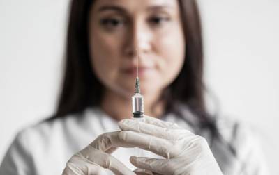 Эстония рекомендует COVID-вакцину AstraZeneca для пожилых людей