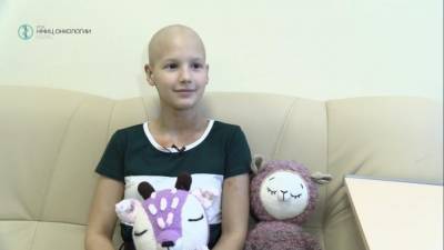 Врачи НМИЦ онкологии им. Петрова удалили курганской школьнице крупную опухоль в легком