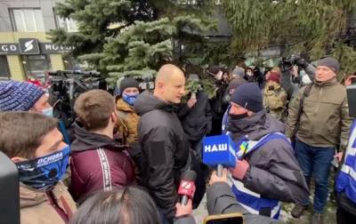 Неонацисты из «С14» напали на редакцию телеканала «НАШ»