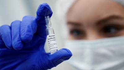 Завершены клинические исследования вакцины «ЭпиВакКорона» среди пожилых