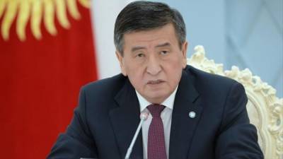 Бывший глава Кыргызстана покинул страну