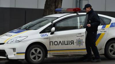 Четырех протестовавших националистов задержали у здания телеканала "Наш" в Киеве