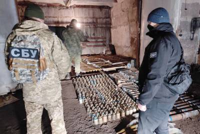 На Донбассе обнаружены огромные партии оружия